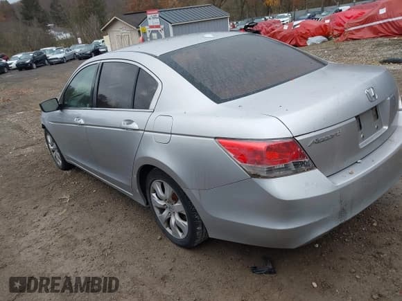 ✅ 2009 Honda Accord EX-L • VIN: JHMCP26879C017549 • Lot: 43712289. Wystawiony na IAAI z przebiegiem 138 271 mil. Bezpłatny archiwum sprzedaży aukcyjnych z USA i szczegółowy raport historii pojazdu na DreamBid. Zdjęcie 3.