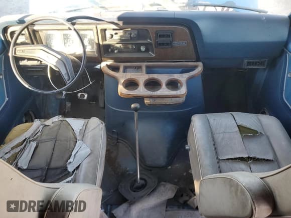 ✅ 1978 Ford Econoline Cargo • VIN: E14BHCE0524 • Lot: 42554935. Listed on Copart with 63,728 mi. Free auction sales archive from the USA and detailed vehicle history report at DreamBid. Image 8.