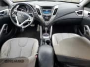 ✅ 2012 Hyundai Veloster w/Red Int • VIN: KMHTC6AD6CU063489 • Lot: 42565815. Wystawiony na Copart z przebiegiem 119 560 mil. Bezpłatny archiwum sprzedaży aukcyjnych z USA i szczegółowy raport historii pojazdu na DreamBid. Zdjęcie 8.