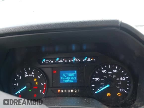 ✅ 2019 Ford F-350 • VIN: 1FD7W3B65KED43890 • Lot: 41379733. Wystawiony na IAAI z przebiegiem 130 113 mil. Bezpłatny archiwum sprzedaży aukcyjnych z USA i szczegółowy raport historii pojazdu na DreamBid. Zdjęcie 7.