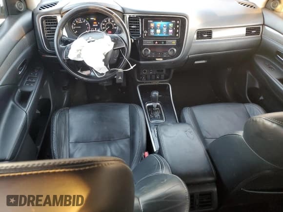 ✅ 2019 Mitsubishi Outlander ES • VIN: JA4AZ3A38KZ019621 • Lot: 92387355. Wystawiony na Copart z przebiegiem 129 874 mil. Bezpłatny archiwum sprzedaży aukcyjnych z USA i szczegółowy raport historii pojazdu na DreamBid. Zdjęcie 8.