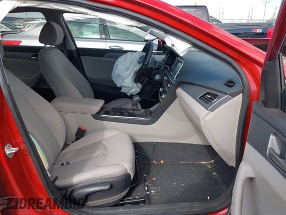 2018 Hyundai Sonata SE с VIN 5NPE24AF0JH726553, выставлен на аукционе IAAI как лот 43196332 с пробегом 77 313 миль миль и . История ставок и продаж доступна на DreamBid. Изображение 5.