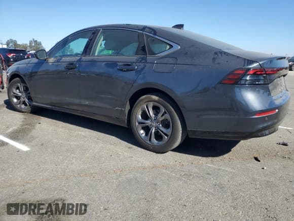 ✅ 2024 Honda Accord EX-L • VIN: 1HGCY2F64RA054570 • Лот: 71652105. Опубликован ранее на Copart с пробегом 26 831 миль. Бесплатный доступ к архиву аукционных продаж из США и подробный отчёт об истории автомобиля на DreamBid. Изображение 2.