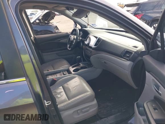 ✅ 2018 Honda Pilot EX-L • VIN: 5FNYF5H59JB027960 • Lot: 43543303. Wystawiony na IAAI z przebiegiem 157 573 mil. Bezpłatny archiwum sprzedaży aukcyjnych z USA i szczegółowy raport historii pojazdu na DreamBid. Zdjęcie 5.