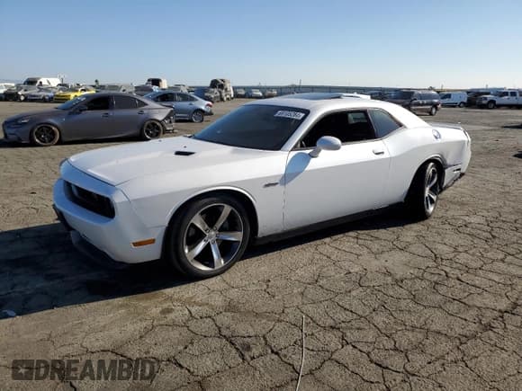 ✅ 2014 Dodge Challenger R/T 100th Anniversary Appearance • VIN: 2C3CDYBT3EH257023 • Lot: 69105284. Wystawiony na Copart z przebiegiem 107 737 mil. Bezpłatny archiwum sprzedaży aukcyjnych z USA i szczegółowy raport historii pojazdu na DreamBid. Zdjęcie 1.
