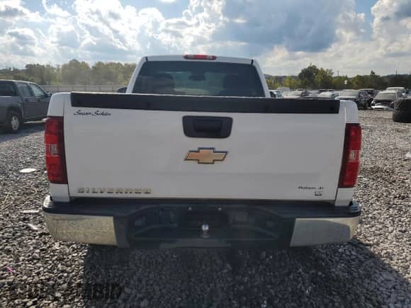 2008 Chevrolet Silverado 1500 Work Truck with VIN 1GCEC14C68Z216580, listed as a Copart auction lot 85563635 with 157,609 mi miles and Salvage title. Bid and sale history available at DreamBid. Image 6.