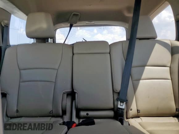 ✅ 2018 Honda Pilot EX-L • VIN: 5FNYF6H51JB059212 • Lot: 81571465. Listed on Copart with 120,870 mi. Free auction sales archive from the USA and detailed vehicle history report at DreamBid. Image 10.