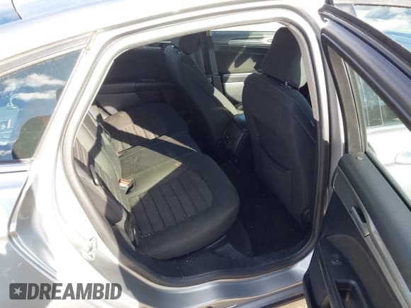 ✅ 2020 Ford Fusion SE • VIN: 3FA6P0LU2LR102351 • Lot: 43468518. Listed on IAAI with 46,521 mi. Free auction sales archive from the USA and detailed vehicle history report at DreamBid. Image 8.