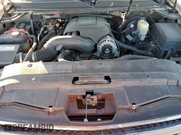 ✅ 2007 Chevrolet Suburban LT • VIN: 3GNFC16077G141157 • Лот: 90402685. Опубликован ранее на Copart с пробегом Не указан. Бесплатный доступ к архиву аукционных продаж из США и подробный отчёт об истории автомобиля на DreamBid. Изображение 12.