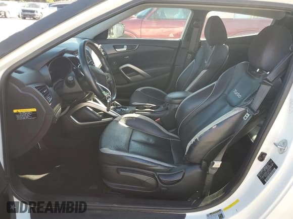 ✅ 2014 Hyundai Veloster Turbo • VIN: KMHTC6AE1EU203752 • Lot: 90117105. Listed on Copart with 219,614 mi. Free auction sales archive from the USA and detailed vehicle history report at DreamBid. Image 7.