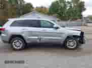 2020 Jeep Grand Cherokee Laredo E z VIN 1C4RJFAG7LC159295, wystawiony jako IAAI lot #43516949 z przebiegiem 80 838 mil mil oraz . Historia ofert i sprzedaży dostępna na DreamBid. Obrazek 14.