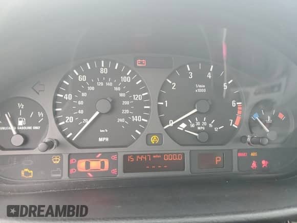 2000 BMW 3 Series 323i with VIN WBAAM3335YCA86464, listed as a Copart auction lot 61687574 with 151,447 mi miles and Salvage title. Bid and sale history available at DreamBid. Image 9.