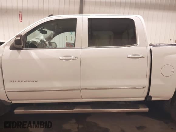 ✅ 2018 Chevrolet Silverado 1500 LTZ • VIN: 3GCUKSEC2JG438770 • Lot: 43505789. Wystawiony na IAAI z przebiegiem 66 201 mil. Bezpłatny archiwum sprzedaży aukcyjnych z USA i szczegółowy raport historii pojazdu na DreamBid. Zdjęcie 14.