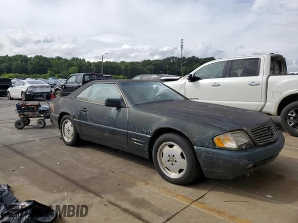 ✅ 1996 Mercedes-Benz SL 500 • VIN: WDBFA67F4TF136894 • Лот: 66751095. Опубликован ранее на Copart с пробегом Не указан. Бесплатный доступ к архиву аукционных продаж из США и подробный отчёт об истории автомобиля на DreamBid. Изображение 4.