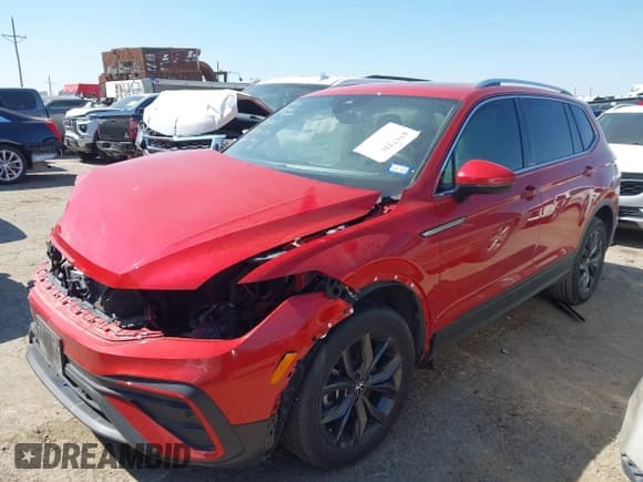 ✅ 2023 Volkswagen Tiguan SE • VIN: 3VVNB7AX6PM130801 • Lot: 43172108. Wystawiony na IAAI z przebiegiem 15 420 mil. Bezpłatny archiwum sprzedaży aukcyjnych z USA i szczegółowy raport historii pojazdu na DreamBid. Zdjęcie 2.