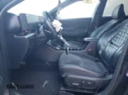 ✅ 2024 Hyundai Kona Limited • VIN: KM8HECA37RU092501 • Лот: 81252695. Опубликован ранее на Copart с пробегом 92 271 миль. Бесплатный доступ к архиву аукционных продаж из США и подробный отчёт об истории автомобиля на DreamBid. Изображение 7.