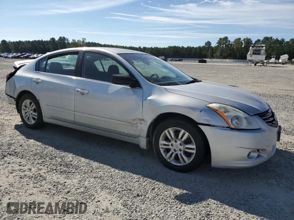 ✅ 2011 Nissan Altima S • VIN: 1N4AL2AP4BN494376 • Lot: 84172865. Wystawiony na Copart z przebiegiem 123 988 mil. Bezpłatny archiwum sprzedaży aukcyjnych z USA i szczegółowy raport historii pojazdu na DreamBid. Zdjęcie 4.