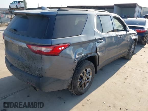 ✅ 2020 Chevrolet Traverse LT Cloth • VIN: 1GNEVMKW3LJ192276 • Lot: 41537557. Listed on IAAI with 114,740 mi. Free auction sales archive from the USA and detailed vehicle history report at DreamBid. Image 4.