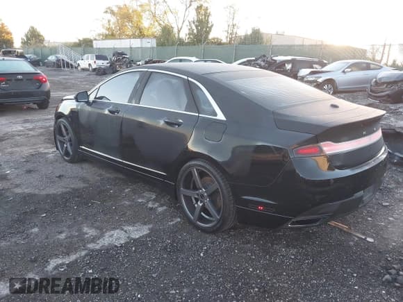 ✅ 2016 Lincoln MKZ • VIN: 3LN6L2J90GR633985 • Lot: 43474255. Wystawiony na IAAI z przebiegiem 96 443 mil. Bezpłatny archiwum sprzedaży aukcyjnych z USA i szczegółowy raport historii pojazdu na DreamBid. Zdjęcie 3.