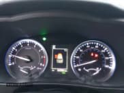 ✅ 2019 Toyota Highlander XLE • VIN: 5TDJZRFH8KS570047 • Lot: 43762437. Wystawiony na IAAI z przebiegiem 54 588 mil. Bezpłatny archiwum sprzedaży aukcyjnych z USA i szczegółowy raport historii pojazdu na DreamBid. Zdjęcie 7.