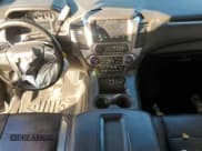 ✅ 2015 Chevrolet Suburban LT • VIN: 1GNSKJKCXFR118424 • Lot: 82207545. Wystawiony na Copart z przebiegiem 148 154 mil. Bezpłatny archiwum sprzedaży aukcyjnych z USA i szczegółowy raport historii pojazdu na DreamBid. Zdjęcie 8.