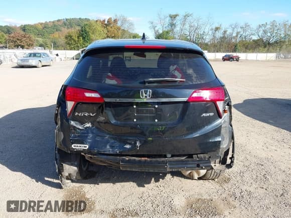 ✅ 2022 Honda HR-V LX • VIN: 3CZRU6H31NM740099 • Lot: 43429343. Wystawiony na IAAI z przebiegiem 78 310 mil. Bezpłatny archiwum sprzedaży aukcyjnych z USA i szczegółowy raport historii pojazdu na DreamBid. Zdjęcie 17.