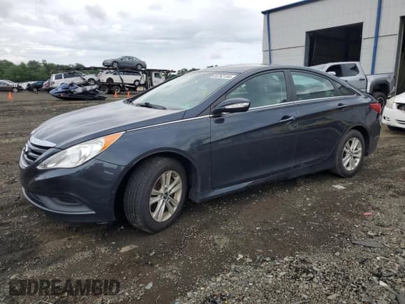 ✅ 2014 Hyundai Sonata GLS • VIN: 5NPEB4AC5EH870059 • Lot: 64762194. Listed on Copart with 174,482 mi. Free auction sales archive from the USA and detailed vehicle history report at DreamBid. Image 1.