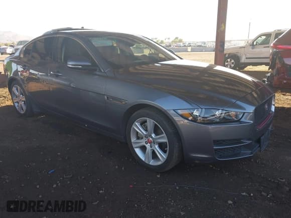 ✅ 2018 Jaguar XE 25t Premium • VIN: SAJAJ4FX4JCP29360 • Lot: 41120400. Wystawiony na IAAI z przebiegiem 50 097 mil. Bezpłatny archiwum sprzedaży aukcyjnych z USA i szczegółowy raport historii pojazdu na DreamBid. Zdjęcie 1.
