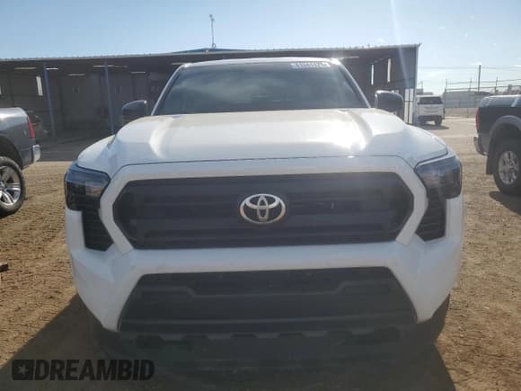 ✅ 2025 Toyota Tacoma SR • VIN: 3TYLD5KN1ST019054 • Lot: 81041175. Listed on Copart with 2,666 mi. Free auction sales archive from the USA and detailed vehicle history report at DreamBid. Image 5.
