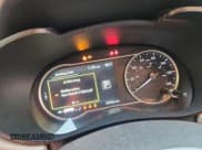 ✅ 2022 Nissan Versa SV • VIN: 3N1CN8EV1NL846488 • Лот: 87397605. Опубликован ранее на Copart с пробегом 6 546 миль. Бесплатный доступ к архиву аукционных продаж из США и подробный отчёт об истории автомобиля на DreamBid. Изображение 9.