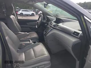 ✅ 2015 Honda Odyssey Touring Elite • VIN: 5FNRL5H9XFB041101 • Лот: 43063363. Опубликован ранее на IAAI с пробегом 162 011 миль. Бесплатный доступ к архиву аукционных продаж из США и подробный отчёт об истории автомобиля на DreamBid. Изображение 5.