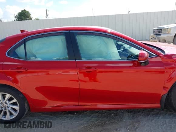 ✅ 2023 Toyota Camry LE • VIN: 4T1R11AKXPU079153 • Лот: 43393853. Опубликован ранее на IAAI с пробегом 20 049 миль. Бесплатный доступ к архиву аукционных продаж из США и подробный отчёт об истории автомобиля на DreamBid. Изображение 13.