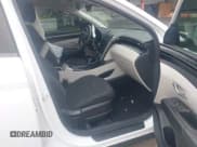 ✅ 2022 Hyundai Tucson SE • VIN: 5NMJA3AE8NH050455 • Lot: 42495241. Wystawiony na IAAI z przebiegiem 59 021 mil. Bezpłatny archiwum sprzedaży aukcyjnych z USA i szczegółowy raport historii pojazdu na DreamBid. Zdjęcie 5.