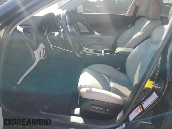 ✅ 2012 Lexus IS 250 • VIN: JTHCF5C20C5057102 • Lot: 91199235. Wystawiony na Copart z przebiegiem 114 116 mil. Bezpłatny archiwum sprzedaży aukcyjnych z USA i szczegółowy raport historii pojazdu na DreamBid. Zdjęcie 7.