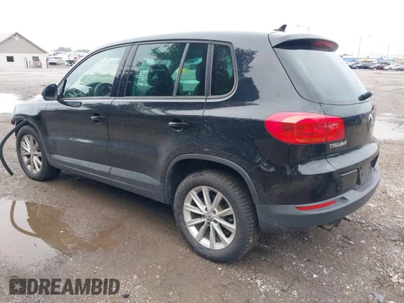 ✅ 2014 Volkswagen Tiguan S • VIN: WVGBV3AX4EW502887 • Лот: 42876896. Опубликован ранее на IAAI с пробегом 141 829 миль. Бесплатный доступ к архиву аукционных продаж из США и подробный отчёт об истории автомобиля на DreamBid. Изображение 3.