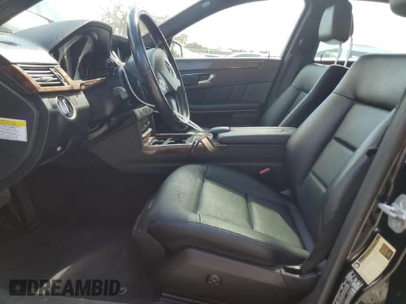 ✅ 2011 Mercedes-Benz E 350 Sport • VIN: WDDHF5GB4BA470931 • Lot: 82441565. Wystawiony na Copart z przebiegiem 259 097 mil. Bezpłatny archiwum sprzedaży aukcyjnych z USA i szczegółowy raport historii pojazdu na DreamBid. Zdjęcie 7.