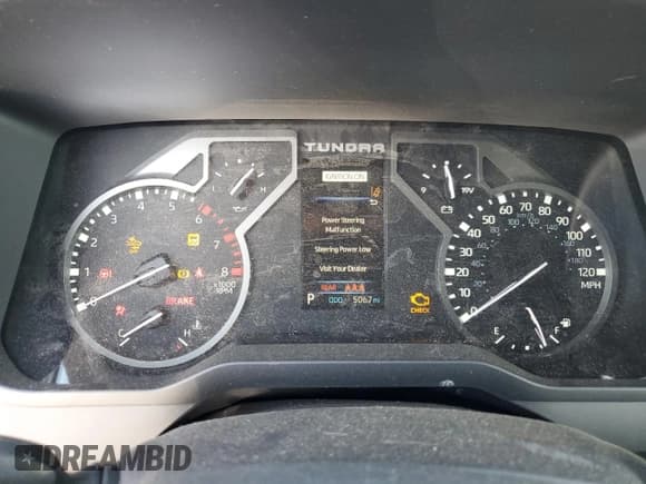 ✅ 2025 Toyota Tundra SR5 • VIN: 5TFLA5DB7SX320137 • Lot: 84996595. Wystawiony na Copart z przebiegiem 5 067 mil. Bezpłatny archiwum sprzedaży aukcyjnych z USA i szczegółowy raport historii pojazdu na DreamBid. Zdjęcie 9.