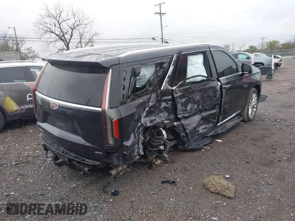 ✅ 2023 Cadillac Escalade 4WD Premium Luxury • VIN: 1GYS4BKL6PR546253 • Lot: 43547294. Wystawiony na IAAI z przebiegiem 19 232 mil. Bezpłatny archiwum sprzedaży aukcyjnych z USA i szczegółowy raport historii pojazdu na DreamBid. Zdjęcie 4.