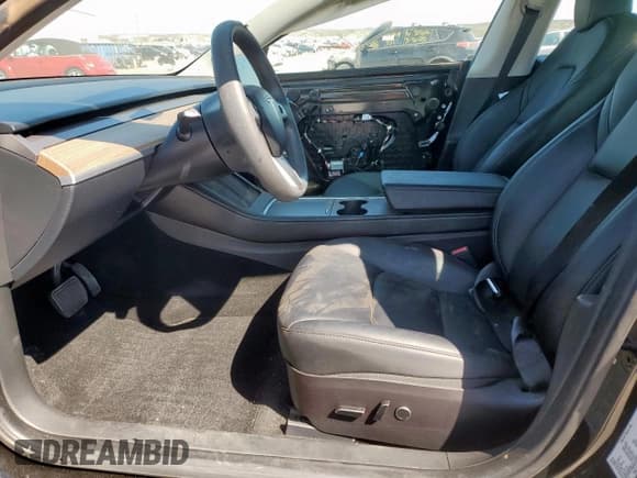 ✅ 2023 Tesla Model 3 • VIN: 5YJ3E1EA6PF491739 • Lot: 49628045. Wystawiony na Copart z przebiegiem 22 952 mil. Bezpłatny archiwum sprzedaży aukcyjnych z USA i szczegółowy raport historii pojazdu na DreamBid. Zdjęcie 7.