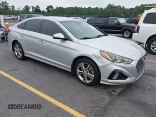 ✅ 2019 Hyundai Sonata SEL • VIN: 5NPE34AF2KH738220 • Лот: 42709817. Опубликован ранее на IAAI с пробегом 139 027 миль. Бесплатный доступ к архиву аукционных продаж из США и подробный отчёт об истории автомобиля на DreamBid. Изображение 1.