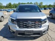 ✅ 2024 Honda Passport TrailSport • VIN: 5FNYF8H66RB001578 • Lot: 69749765. Wystawiony na Copart z przebiegiem 36 126 mil. Bezpłatny archiwum sprzedaży aukcyjnych z USA i szczegółowy raport historii pojazdu na DreamBid. Zdjęcie 5.