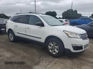 ✅ 2017 Chevrolet Traverse LS • VIN: 1GNKRFKD8HJ137573 • Lot: 74602644. Wystawiony na Copart z przebiegiem Nie podano. Bezpłatny archiwum sprzedaży aukcyjnych z USA i szczegółowy raport historii pojazdu na DreamBid. Zdjęcie 4.