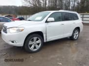 ✅ 2010 Toyota Highlander Limited • VIN: 5TDDK3EH7AS018778 • Лот: 43772370. Опубликован ранее на IAAI с пробегом 111 103 миль. Бесплатный доступ к архиву аукционных продаж из США и подробный отчёт об истории автомобиля на DreamBid. Изображение 2.