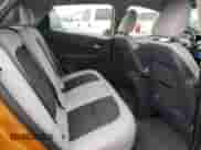 2017 Chevrolet Bolt EV LT z VIN 1G1FW6S0XH4155967, wystawiony jako Copart lot #42042844 z przebiegiem 27 120 mil mil oraz . Historia ofert i sprzedaży dostępna na DreamBid. Obrazek 10.