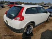 ✅ 2008 Volvo C30 Version 1.0 • VIN: YV1MK672182050129 • Lot: 70758334. Wystawiony na Copart z przebiegiem 86 786 mil. Bezpłatny archiwum sprzedaży aukcyjnych z USA i szczegółowy raport historii pojazdu na DreamBid. Zdjęcie 3.
