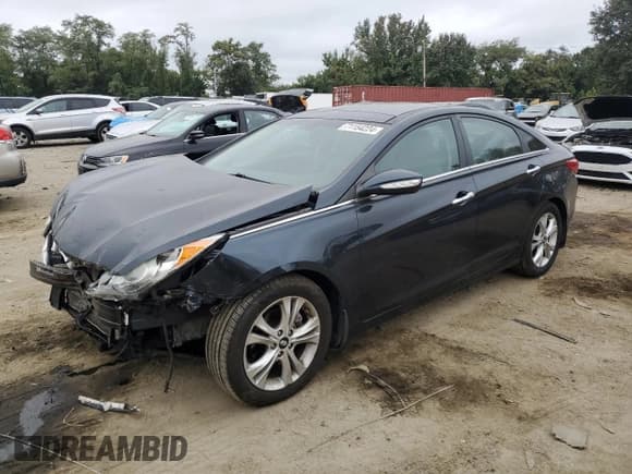 ✅ 2013 Hyundai Sonata SE • VIN: 5NPEC4AC5DH695954 • Lot: 71154224. Listed on Copart with 174,314 mi. Free auction sales archive from the USA and detailed vehicle history report at DreamBid. Image 1.