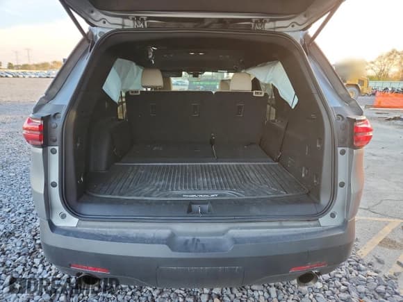 ✅ 2024 Chevrolet Traverse LS • VIN: 1GNESTKW2RJ139340 • Lot: 91513645. Wystawiony na Copart z przebiegiem 36 012 mil. Bezpłatny archiwum sprzedaży aukcyjnych z USA i szczegółowy raport historii pojazdu na DreamBid. Zdjęcie 6.