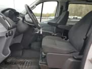 ✅ 2017 Ford Transit • VIN: 1FTYR1YM8HKA78211 • Lot: 53779825. Wystawiony na Copart z przebiegiem 16 834 mil. Bezpłatny archiwum sprzedaży aukcyjnych z USA i szczegółowy raport historii pojazdu na DreamBid. Zdjęcie 7.