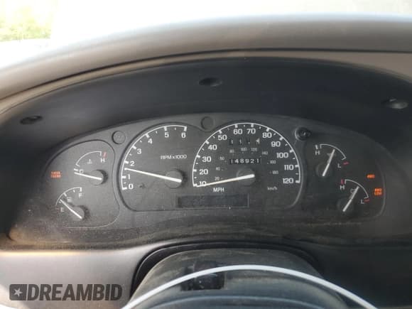 ✅ 1997 Ford Ranger XLT • VIN: 1FTDR15X9VTA24287 • Lot: 54923325. Wystawiony na Copart z przebiegiem 148 921 mil. Bezpłatny archiwum sprzedaży aukcyjnych z USA i szczegółowy raport historii pojazdu na DreamBid. Zdjęcie 9.