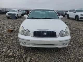 2004 Hyundai Sonata GLS с VIN KMHWF35HX4A994838, выставлен на аукционе Copart как лот 41637995 с пробегом 235 568 миль миль и Чистый • Clean title. История ставок и продаж доступна на DreamBid. Изображение 5.